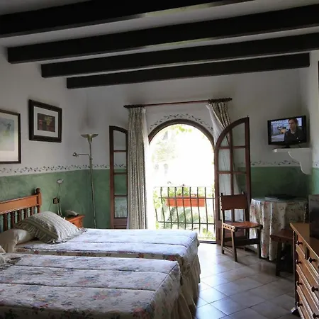 Petit Ses Rotges - Only Adults Hotel
