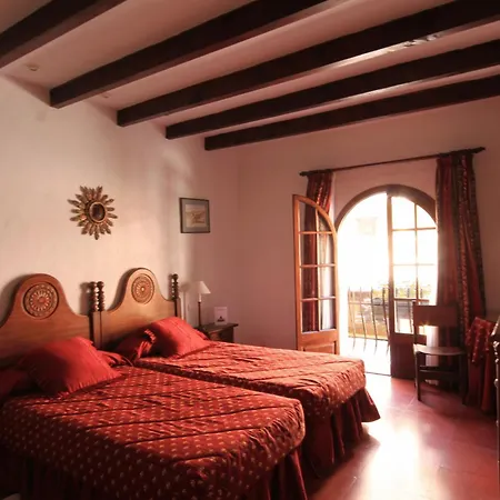 Hotel Petit Ses Rotges 3*